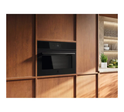 Мікрохвильова піч вбудована ELECTROLUX EVM9E2XT