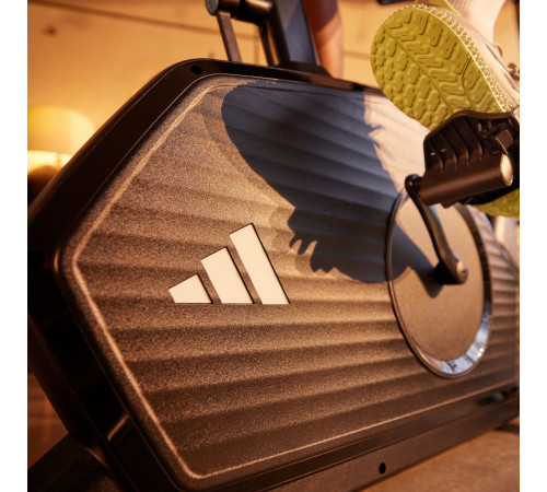 Велотренажер електричний ADIDAS C-24c