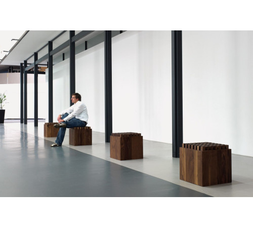 Стілець NOHRD Classic Walnut Стілець NOHRD Classic Walnut