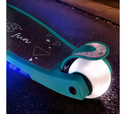 Самокат NILS FUN HLB1310, зелений