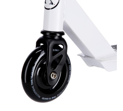 Самокат Nils Extreme HS138 чорно-білий