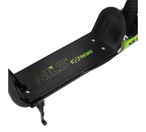 Самокат NILS EXTREME WH10201, чорно-зелений