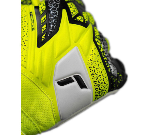 Рукавички воротарські Reusch Attrakt Grip 5570815 2014 р.11, жовто-чорні Рукавички воротарські Reusch Attrakt Grip 5570815 2014 р.11, жовто-чорні