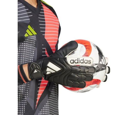 Рукавички воротарські Adidas Copa Club Goalkeeper JY0625 р. 9,5, чорно-білі