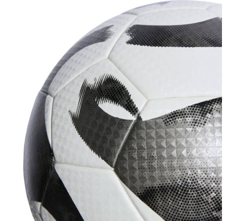 М'яч футбольний Adidas League Artificial HT2423 розмір 5, біло-чорний М'яч футбольний Adidas League Artificial HT2423 розмір 5, біло-чорний