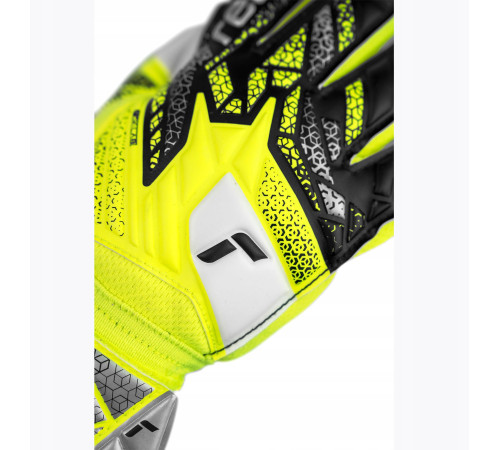 Рукавички воротарські Reusch Attrakt Grip Junior 5572815 2014 р.4, жовто-чорні Рукавички воротарські Reusch Attrakt Grip Junior 5572815 2014 р.4, жовто-чорні