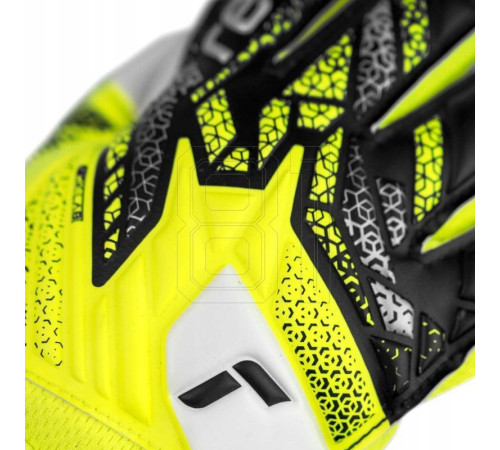 Рукавички воротарські Reusch Attrakt Grip Junior 5572815 2014 р.7,5, жовто-чорні Рукавички воротарські Reusch Attrakt Grip Junior 5572815 2014 р.7,5, жовто-чорні