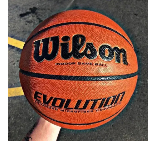 М'яч баскетбольний Wilson Evolution розмір 7