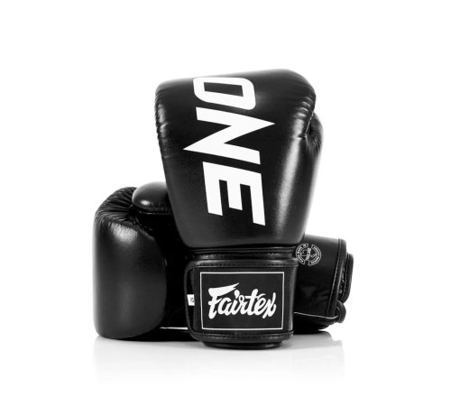 Рукавички боксерські шкіряні з бинтами Fairtex BGV1-ONE 10 унцій, чорні