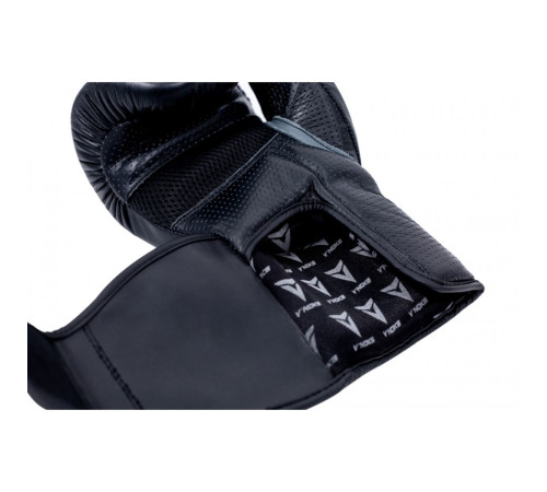 Рукавички боксерські V`Noks Futuro Tec 16 унцій, чорно-білі