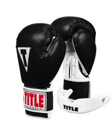 Рукавички боксерські з капою TITLE Classic Pro Style 3.0 розмір 12 унцій, чорно-білі
