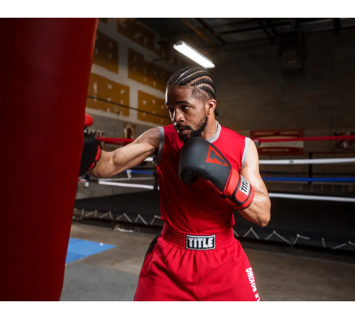 Рукавички боксерські з бинтами TITLE Boxing Guts and Glory розмір 10 унцій, чорно-червоні