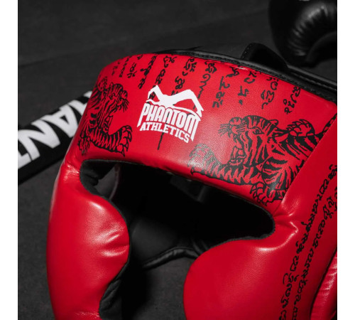 Шолом боксерський закритий з капою Phantom Muay Thai розмір універсальний, червоний Шолом боксерський закритий з капою Phantom Muay Thai розмір універсальний, червоний