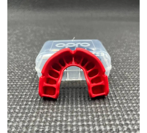 Капа боксерська доросла OPRO Silver від 11 років чорно-червона