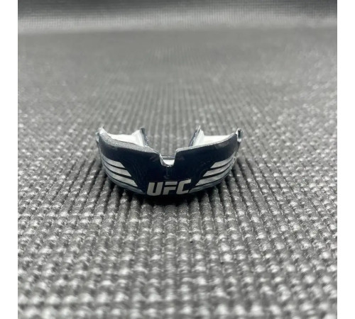 Капа боксерська доросла OPRO Instant Custom-Fit UFC від 11 років чорно-срібляста