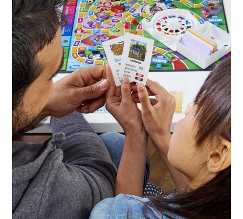 Настільна гра Hasbro Games Гра в життя оновлена українська версія (F0800) Настільна гра Hasbro Games Гра в життя оновлена українська версія (F0800)