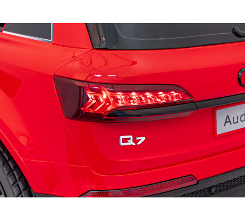 Дитяча акумуляторна машинка Audi Q7 NEW LIFT Червона