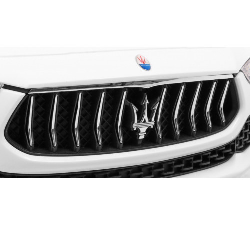 Дитяча акумуляторна машинка Maserati Ghibli Біла