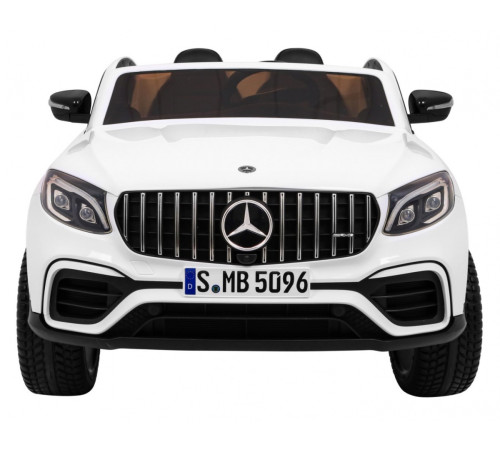 Дитяча акумуляторна машинка Mercedes GLC 63S Біла