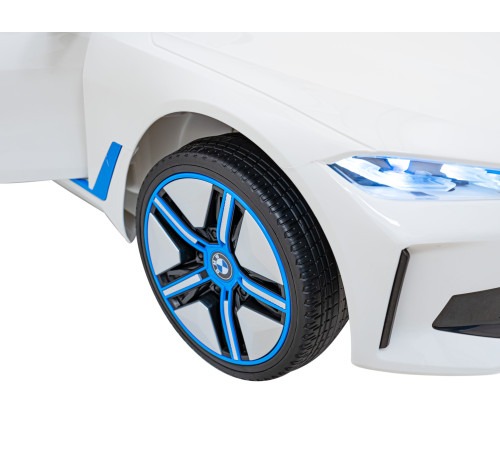 Дитячий автомобіль BMW i4 на акумуляторі Білий + Повільний старт + EVA + Екошкіра + Audio LED + Пульт