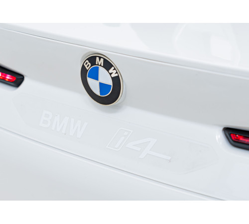 Дитячий автомобіль BMW i4 на акумуляторі Білий + Повільний старт + EVA + Екошкіра + Audio LED + Пульт