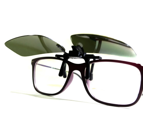 Полярізаційна накладка на окуляри, темно-зелена Полярізаційна накладка на окуляри, темно-зелена