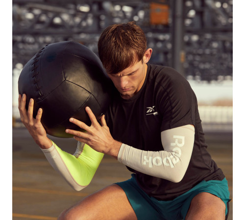 Компресійні рукави Reebok Activchill M RASL-13024GR Компресійні рукави Reebok Activchill M RASL-13024GR