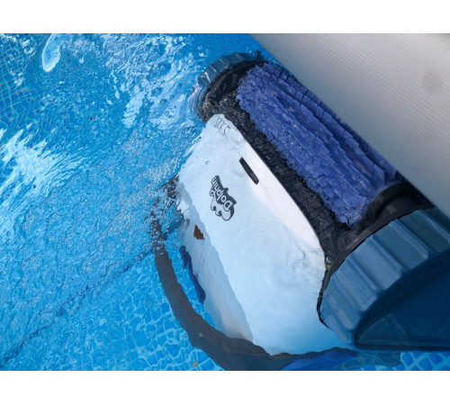 Автоматичний очищувач дна та стін Dolphin S200, синій Автоматичний очищувач дна та стін Dolphin S200, синій