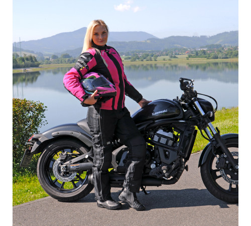 Мотоциклетний шолом W-TEC YM-925 Magenta - рожево-чорний / М (57-58) Мотоциклетний шолом W-TEC YM-925 Magenta - рожево-чорний / М (57-58)