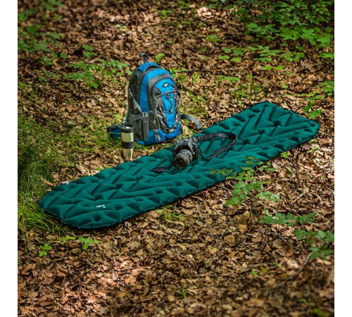 Килимок туристичний NILS CAMP NC4005, 193 х 56 х 5,5 см - темно-зелений Килимок туристичний NILS CAMP NC4005, 193 х 56 х 5,5 см - темно-зелений