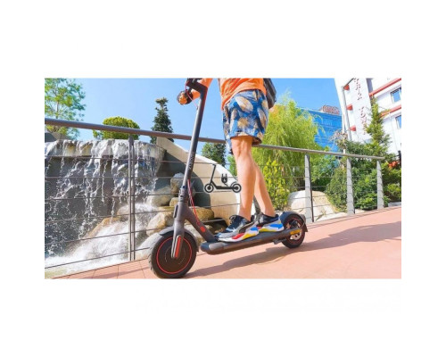 Електросамокат Xiaomi Mi Electric Scooter 4 Pro