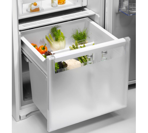 Холодильна камера вбудована ELECTROLUX ERD6DE18S1
