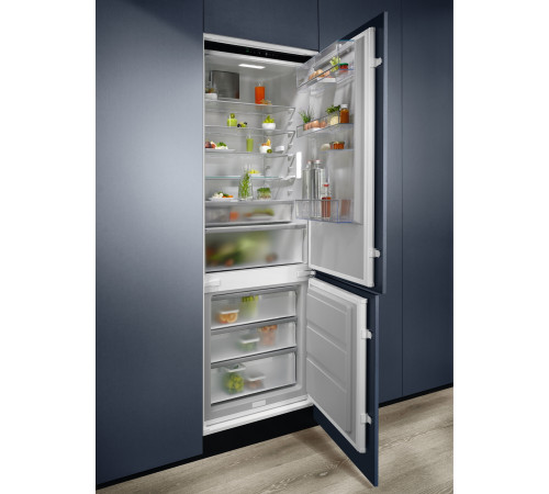 Холодильник вбудований ELECTROLUX ENP7TD75S