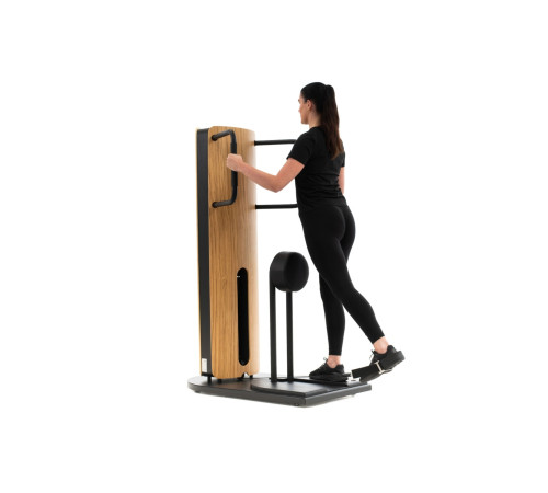 NOHRD StudioLine Hamstring Curl machine Oak