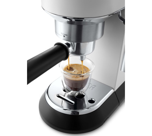 Кавоварка DeLonghi EC 685 W