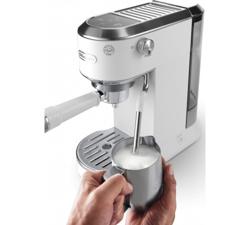 Кавоварка DeLonghi EC 890 WI