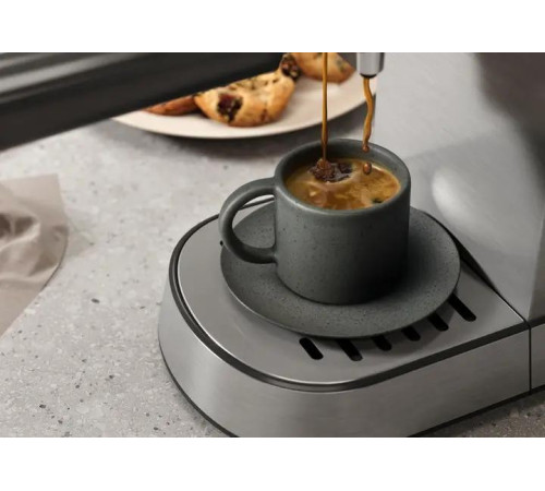 Кавоварка ELECTROLUX E6EC1-6ST