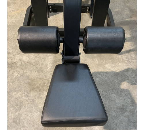 Тренажер для найширших м'язів спини Bauerfitness PLM-407 Тренажер для найширших м'язів спини Bauerfitness PLM-407