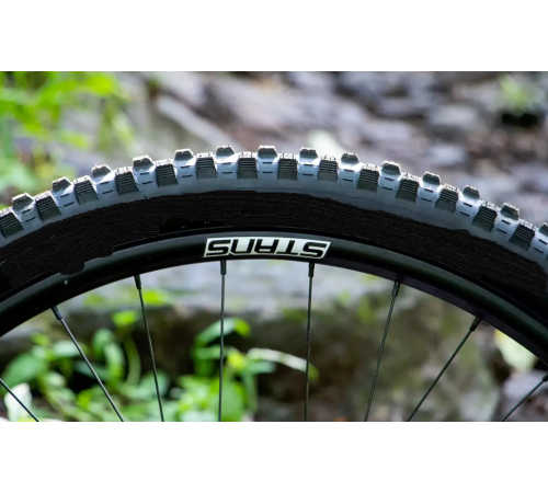Шина 27,5 x 2,20 MAXXIS IKON 60TPI дротова, чорна Шина 27,5 x 2,20 MAXXIS IKON 60TPI дротова, чорна