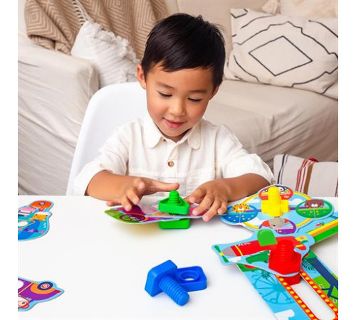 Розвивальна гра Fisher-Price Парк розваг з болтиками (VT2905-21) Розвивальна гра Fisher-Price Парк розваг з болтиками (VT2905-21)