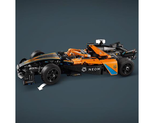 Конструктор LEGO Автомобіль для перегонів NEOM McLaren Formula E 452 ел. (42169)