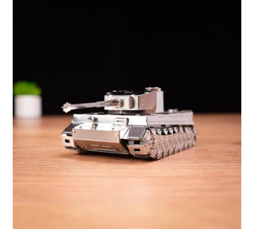 Колекційна модель-конструктор Metal Time Ponderous Panzer Heavy Tank Важкий танк Тигр (MT020) Колекційна модель-конструктор Metal Time Ponderous Panzer Heavy Tank Важкий танк Тигр (MT020)