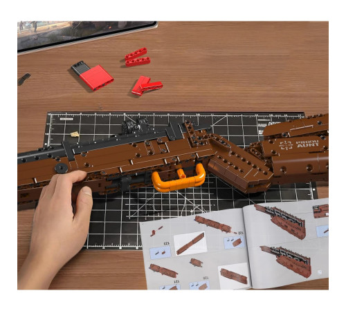 Дитячий конструктор Mould King Гвинтівка 1117 ел, коричнево-чорний ZKL.140025