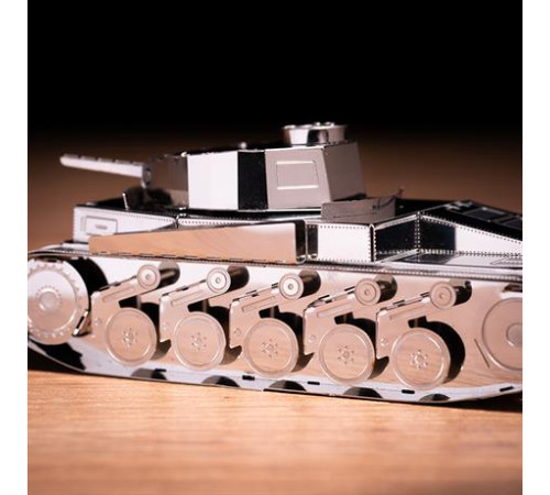 Колекційна модель-конструктор Metal Time Танк Pz.Kpfw. II (MT060) Колекційна модель-конструктор Metal Time Танк Pz.Kpfw. II (MT060)