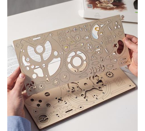 Дерев'яний механічний 3D конструктор Ugears Глобус (70128) Дерев'яний механічний 3D конструктор Ugears Глобус (70128)