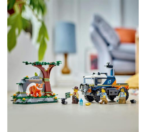 Конструктор LEGO City Позашляховик для дослідження джунглів 314 ел. (60426) Конструктор LEGO City Позашляховик для дослідження джунглів 314 ел. (60426)