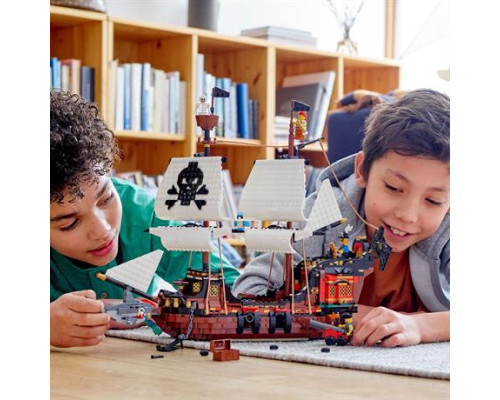 Конструктор LEGO Creator Піратський корабель 1262 ел. (31109)