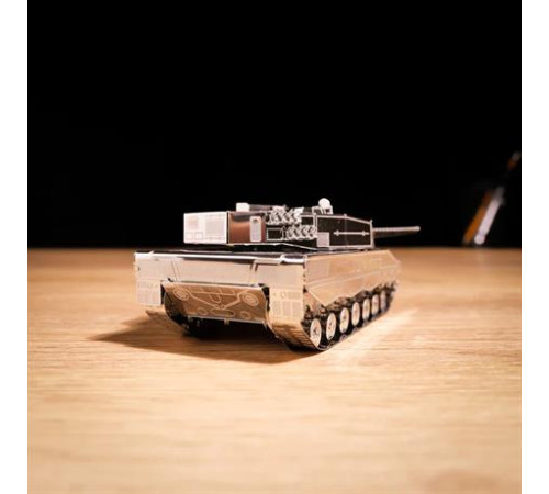 Колекційна модель-конструктор Metal Time Leopard 2 Tank Танк Леопард 2 (MT079) Колекційна модель-конструктор Metal Time Leopard 2 Tank Танк Леопард 2 (MT079)