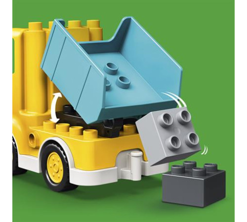 Конструктор LEGO DUPLO Вантажівка та гусеничний екскаватор 20 ел. (10931)