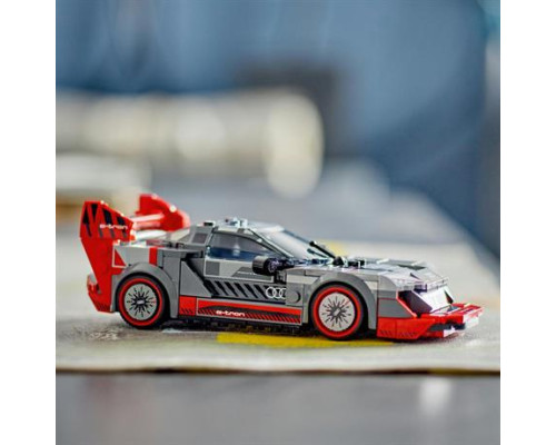 Конструктор LEGO Speed Champions Автомобіль для перегонів Audi S1 e-tron quattro 274 ел. (76921)